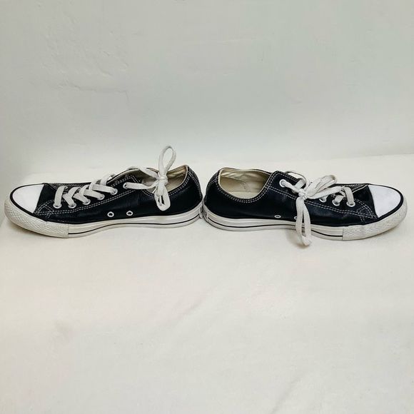 Converse Black and White Sneakers Men’s 7 Women’s 9 - Picture 6 of 7